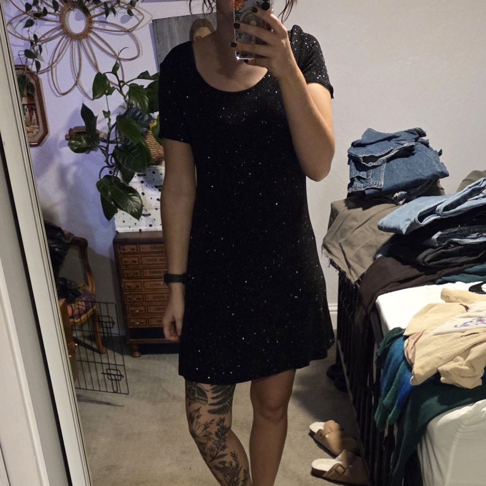 Moda Sparkling Black Mini Dress